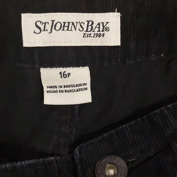 St. John's Bay Black Straight Leg Corduroy Jeans Size 16P - Picture 8 of 9